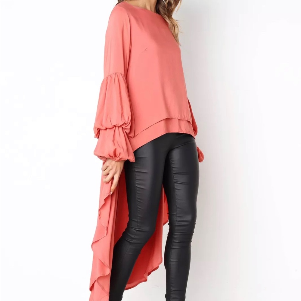 Dramatic High-Low Top - Picture 6 of 9